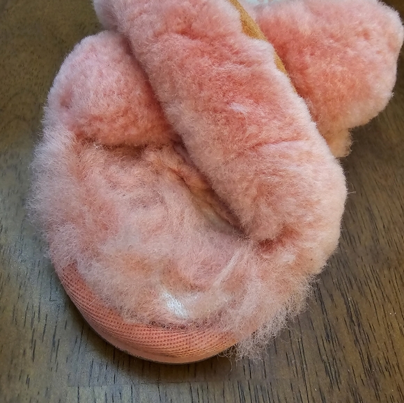 UGG Slipper size Women's 8 - Picture 3 of 5